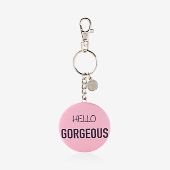✨HP✨Hello Gorgeous Keychain And Bag Charm✨ - Picture 1 of 2